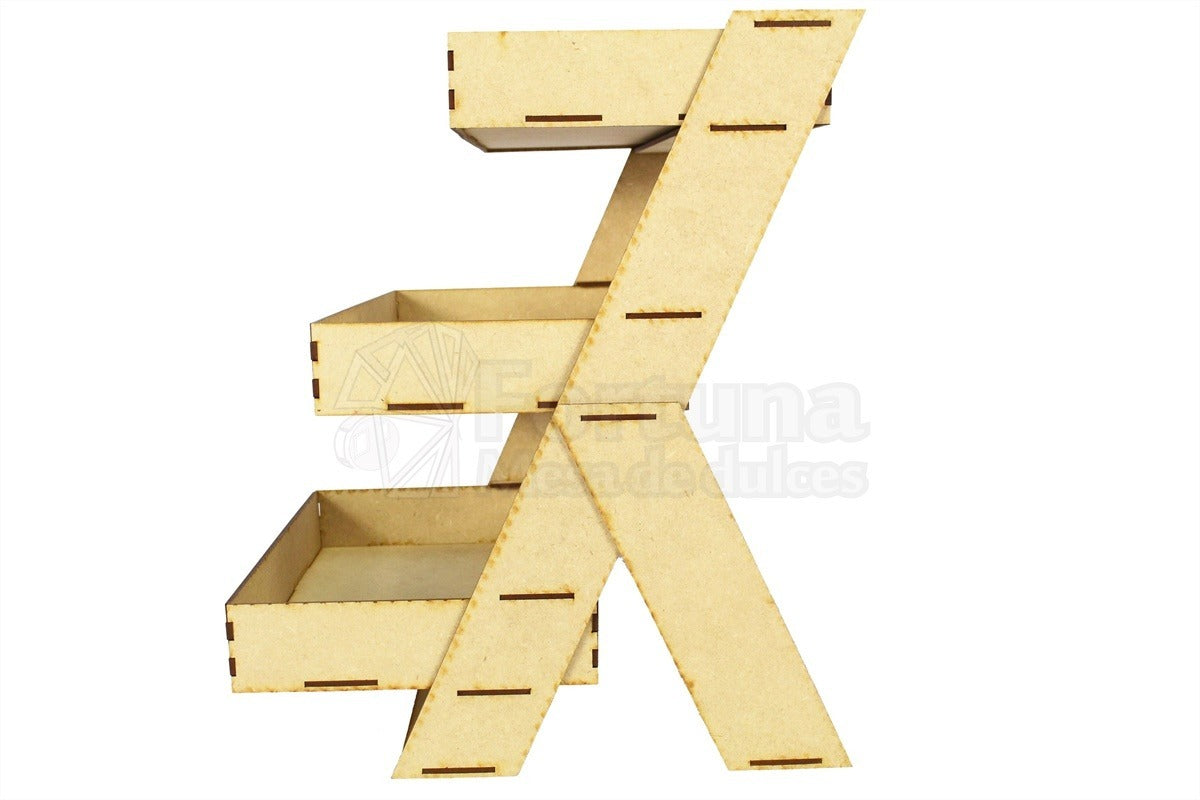 Escalera con charolas