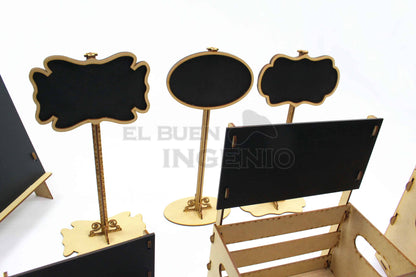 mesa de dulces con pizarrones